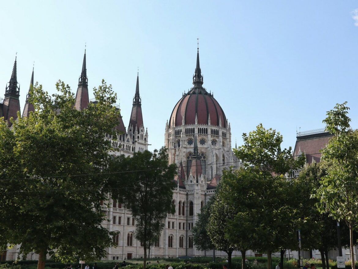budapest-hungary-min.jpg